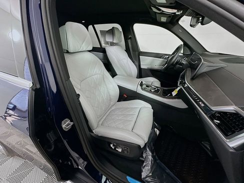 Used 2026 BMW X5 xDrive50e w/ Premium Package image 34