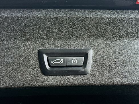 Used 2019 BMW X3 sDrive30i w/ M Sport Package 2 RWD image 31