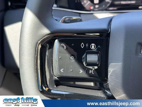 Used 2024 Land Rover Range Rover Evoque Dynamic SE AWD/4WD image 30
