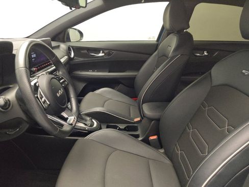 Used 2024 Kia Forte GT-Line w/ GT-Line Premium Package image 17