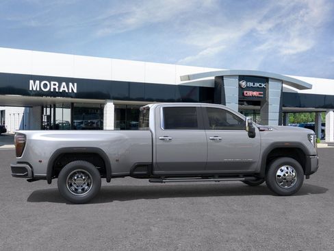 New 2026 GMC Sierra 3500 Denali w/ Denali Reserve Package image 5