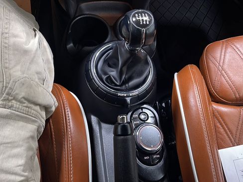 Used 2016 MINI Cooper Convertible FWD image 10