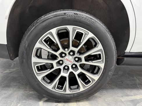 Used 2023 GMC Yukon Denali image 42