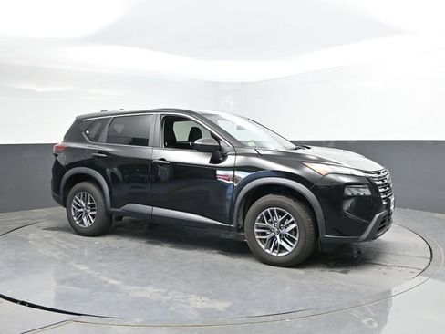 Used 2024 Nissan Rogue S AWD/4WD image 5