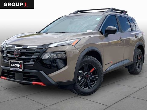 Used 2025 Nissan Rogue SV AWD/4WD image 1