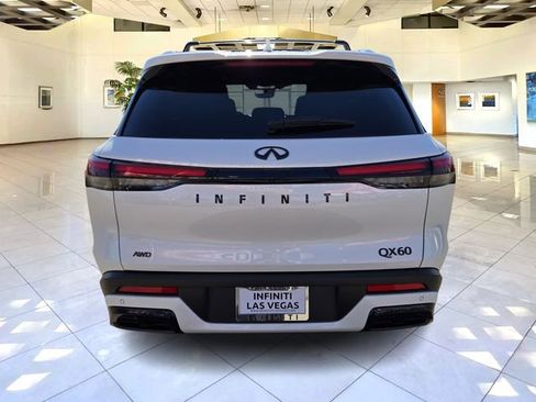 Certified 2025 INFINITI QX60 Luxe w/ Black Edition AWD/4WD image 6
