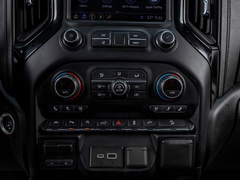 Used 2019 Chevrolet Silverado 1500 LTZ w/ LTZ Premium Package image 23