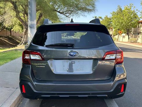 Used 2018 Subaru Outback 2.5i Limited AWD/4WD image 7