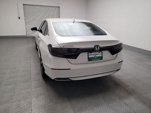 Used 2018 Honda Accord EX image 6