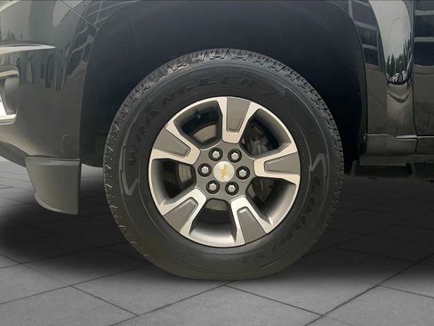 Used 2017 Chevrolet Colorado Z71 AWD/4WD image 11