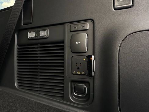 New 2025 Ford Expedition Platinum w/ Driver's Package image 79