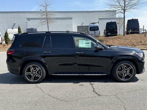 New 2026 Mercedes-Benz GLS 450 4MATIC image 9