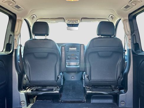 Used 2018 Mercedes-Benz Metris Passenger image 24