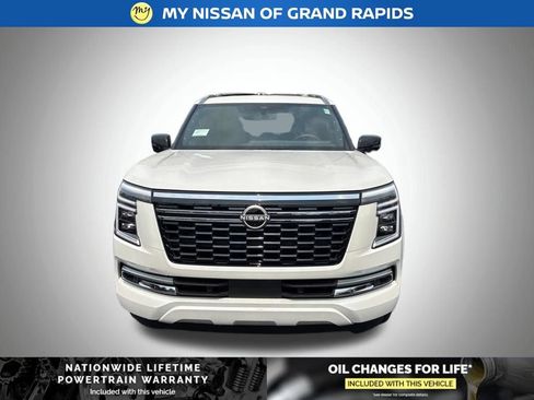 New 2026 Nissan Armada SL w/ Captain's Chari Seat Package AWD/4WD image 9