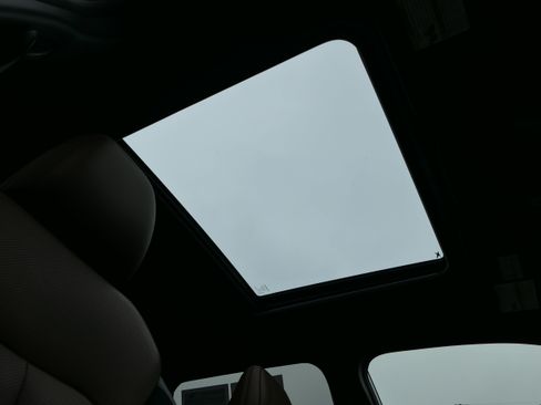 Certified 2025 Subaru Forester Touring AWD/4WD image 27