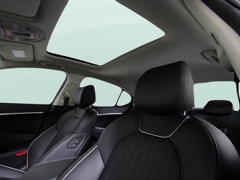 New 2026 Genesis G70 2.5T Prestige image 16