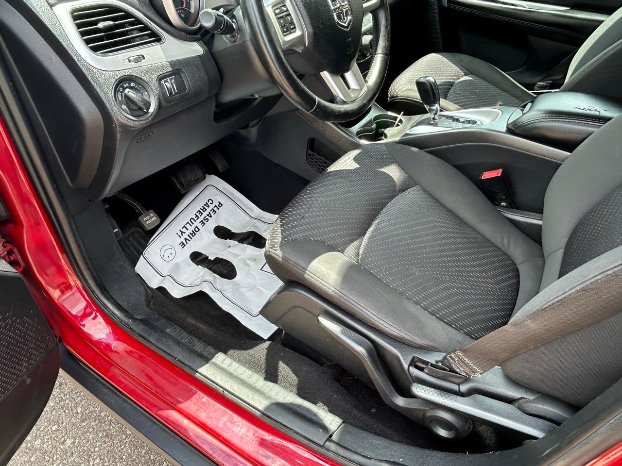 Used 2018 Dodge Journey SE w/ Connectivity Group FWD image 10
