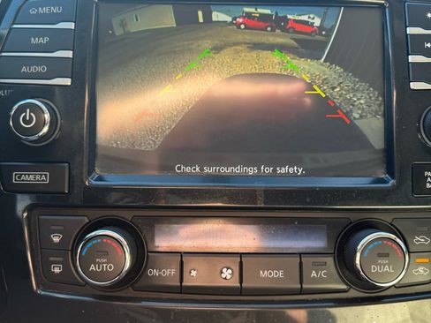 Used 2016 Nissan Maxima 3.5 S image 17