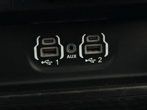 Used 2024 RAM 1500 Laramie image 22