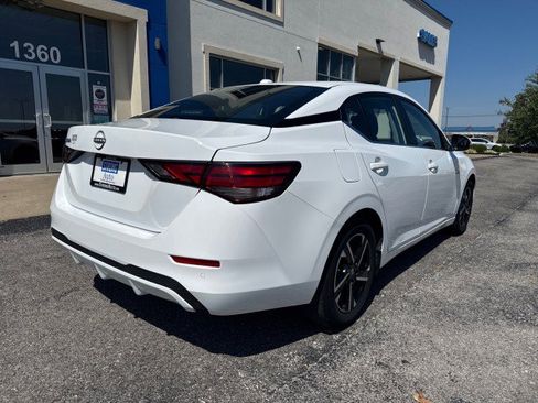 Used 2025 Nissan Sentra SV FWD image 16