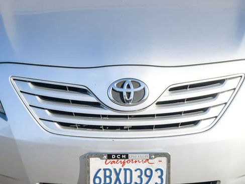 Used 2008 Toyota Camry LE image 5