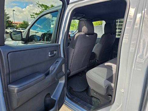 New 2026 Nissan Frontier SV w/ SV Convenience Package AWD/4WD image 12