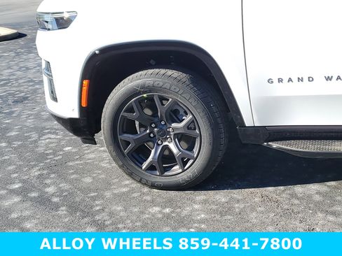 New 2026 Jeep Grand Wagoneer Limited image 9