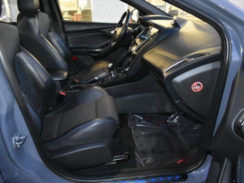 Used 2016 Ford Focus RS image 39