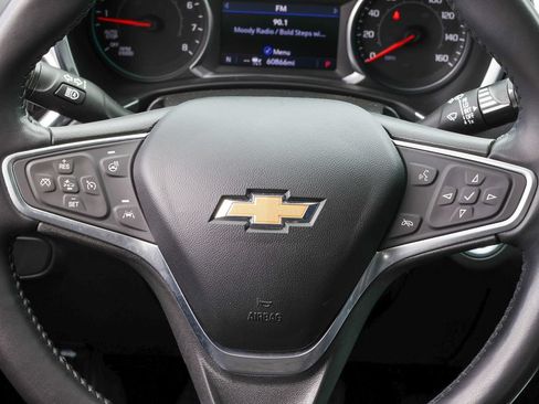 Used 2022 Chevrolet Equinox LT FWD image 9