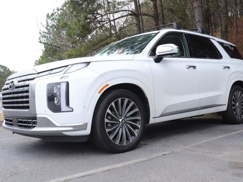 Used 2025 Hyundai Palisade Calligraphy image 1