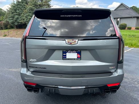 Used 2023 Cadillac Escalade V AWD/4WD image 24