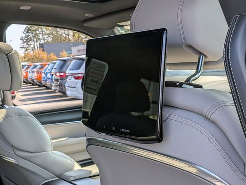 New 2026 Jeep Grand Wagoneer Summit AWD/4WD image 34