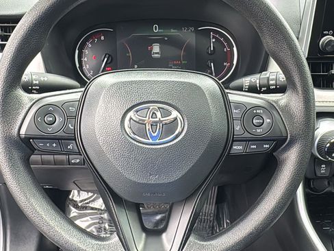 Certified 2025 Toyota RAV4 XLE w/ Convenience Package image 15