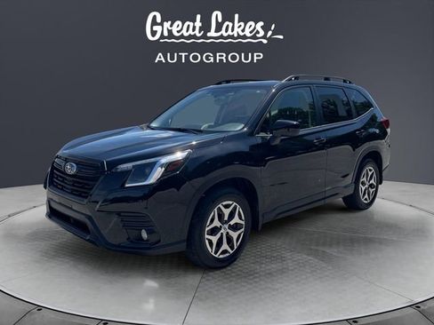 Used 2023 Subaru Forester Premium AWD/4WD image 1