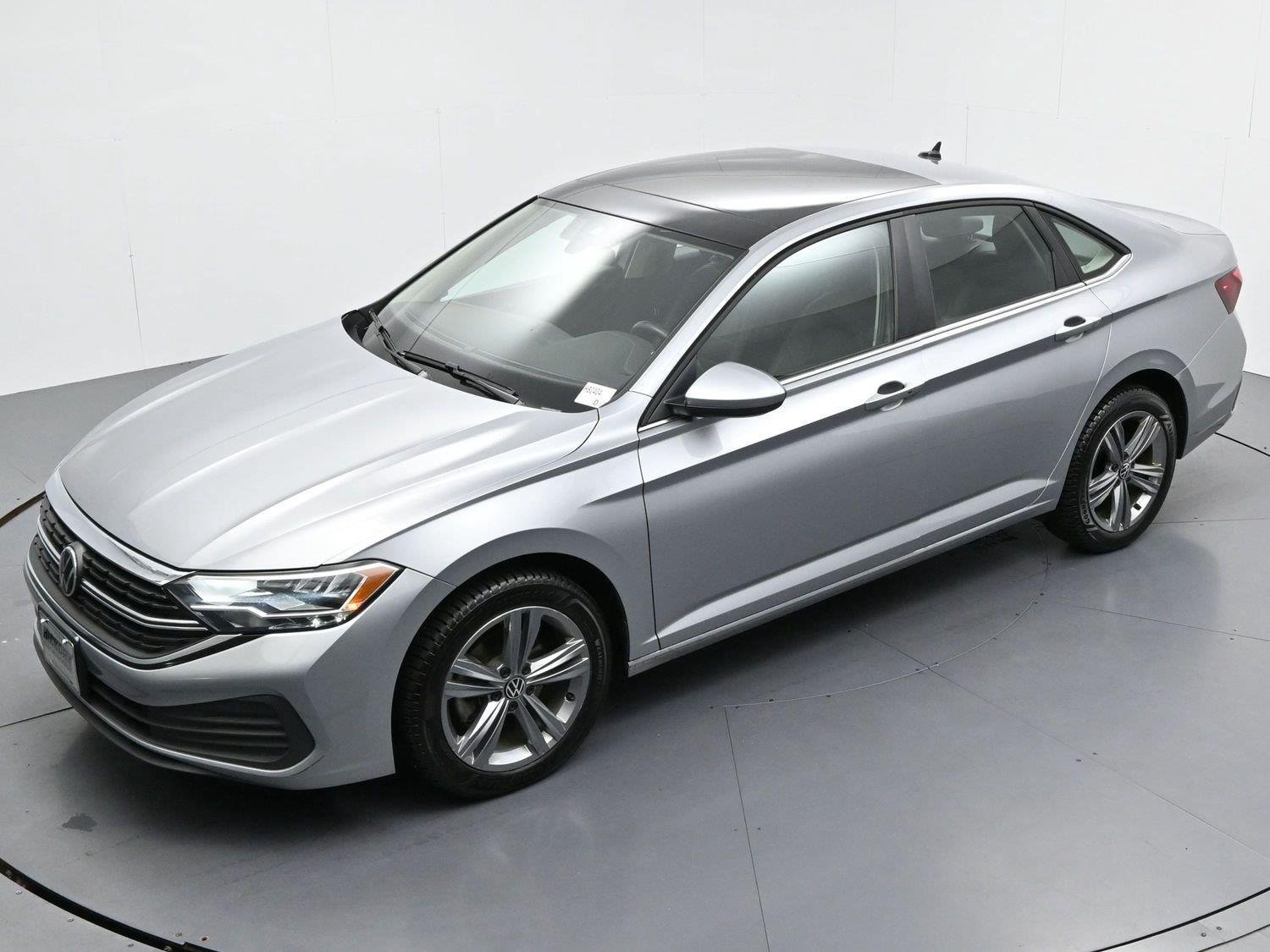 Used 2024 Volkswagen Jetta SE FWD image 39
