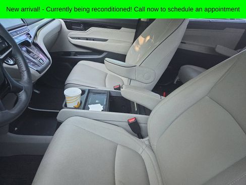 Used 2025 Honda Odyssey Touring image 7