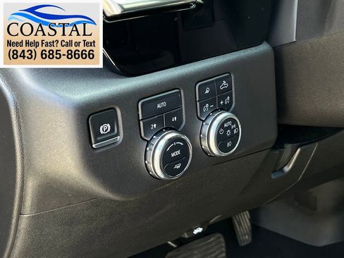 Used 2025 GMC Sierra 1500 SLT AWD/4WD image 9