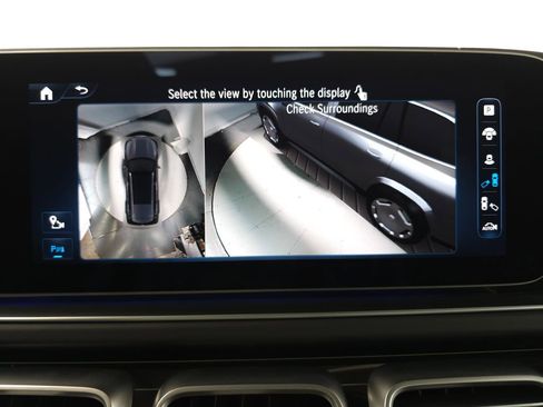 Used 2024 Mercedes-Benz Maybach GLS 600 4MATIC image 23