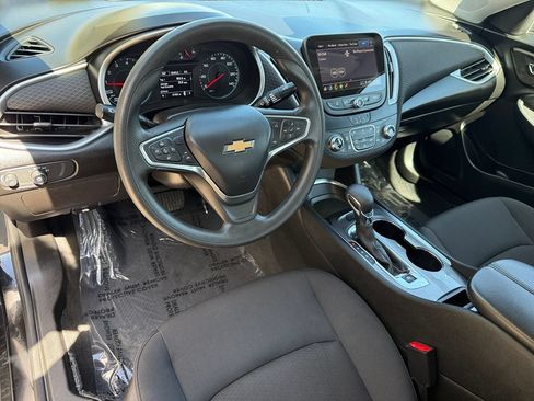 Used 2023 Chevrolet Malibu LT FWD image 11
