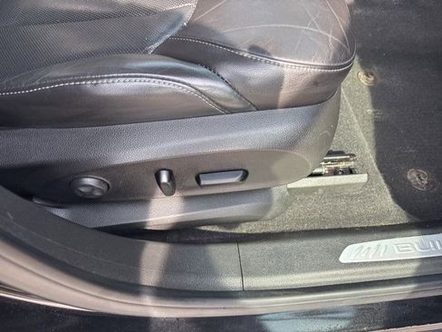 Used 2019 Buick Envision Premium w/ LPO, Active Package AWD/4WD image 42