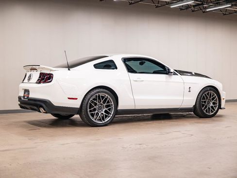 Used 2011 Ford Mustang Shelby GT500 w/ SVT Performance Pkg RWD image 5