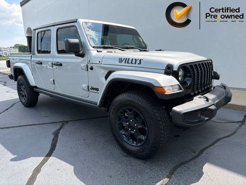 Certified 2023 Jeep Gladiator Sport AWD/4WD image 2