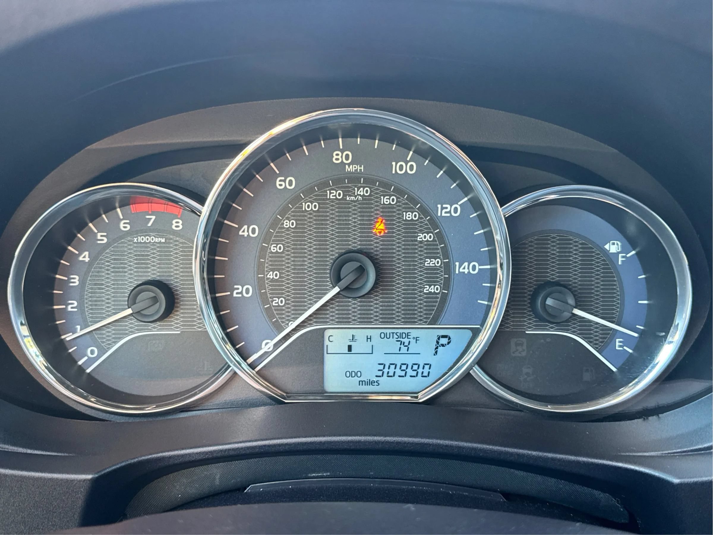 Used 2016 Toyota Corolla LE FWD image 17