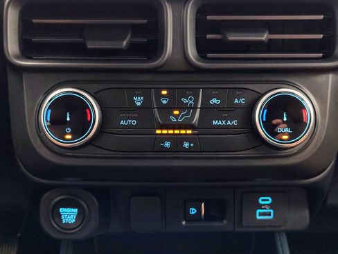 Used 2022 Ford Maverick Lariat image 35