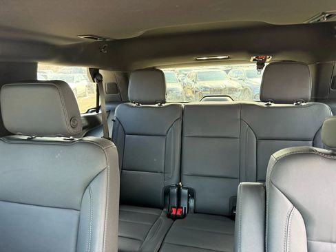 Used 2024 Chevrolet Tahoe Z71 w/ Luxury Package AWD/4WD image 23