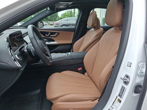 Used 2026 Mercedes-Benz E 350 4MATIC Sedan image 10
