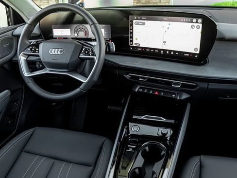New 2026 Audi Q3 quattro 2.0T AWD/4WD image 26