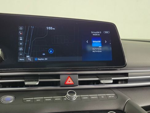 New 2025 Hyundai Elantra Limited image 15