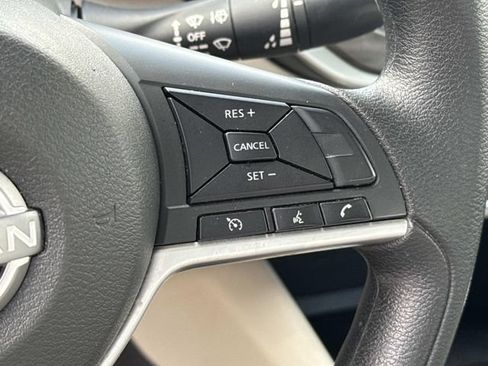 Used 2025 Nissan Altima 2.5 SV FWD image 29