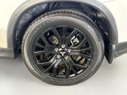 Used 2018 Mitsubishi Outlander Sport ES image 36